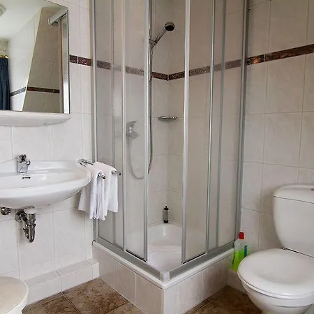 Haus-meisennest-wohnung-eule * Westerland